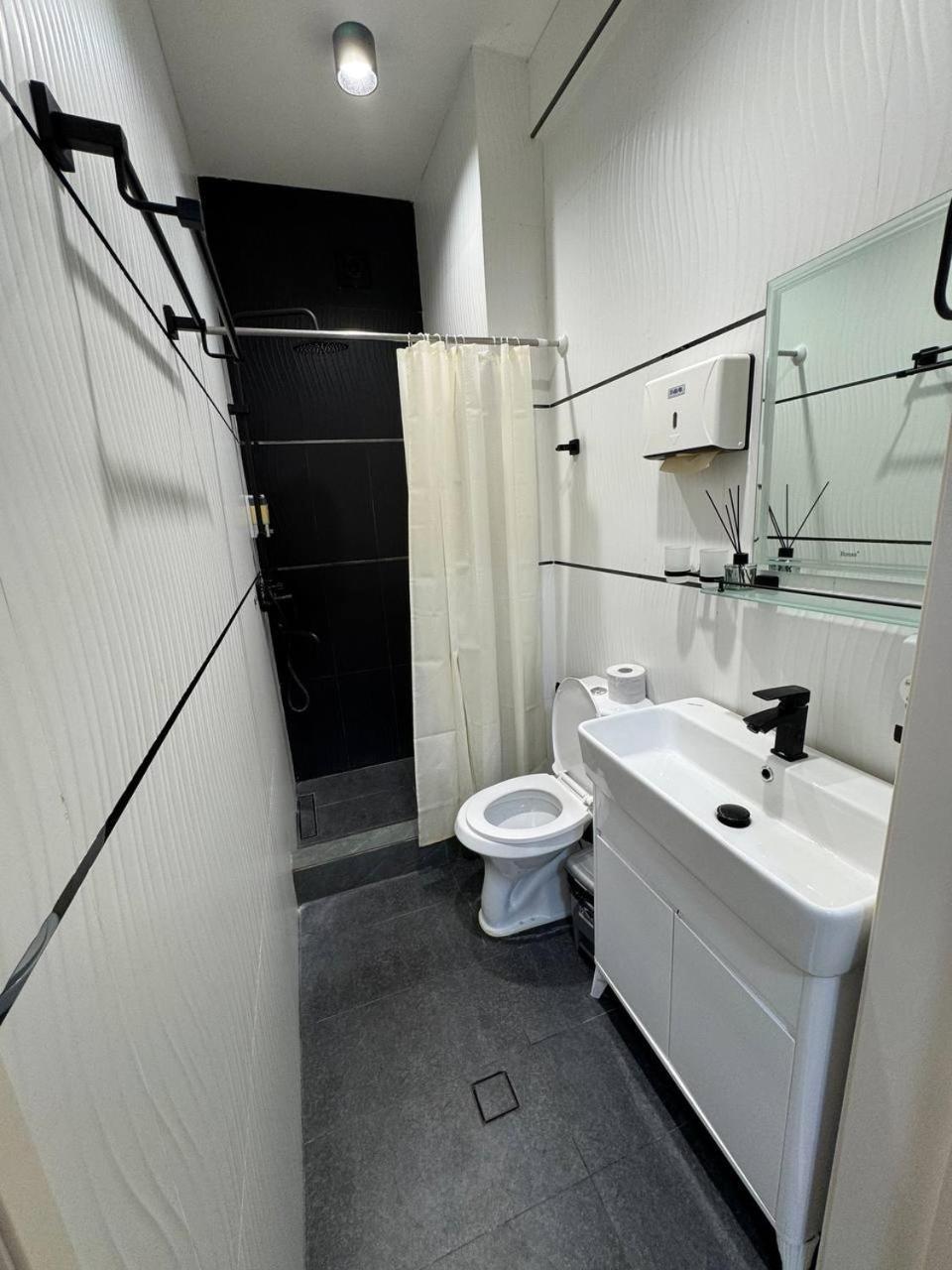 Istanbul Hotel Tashkent Luaran gambar
