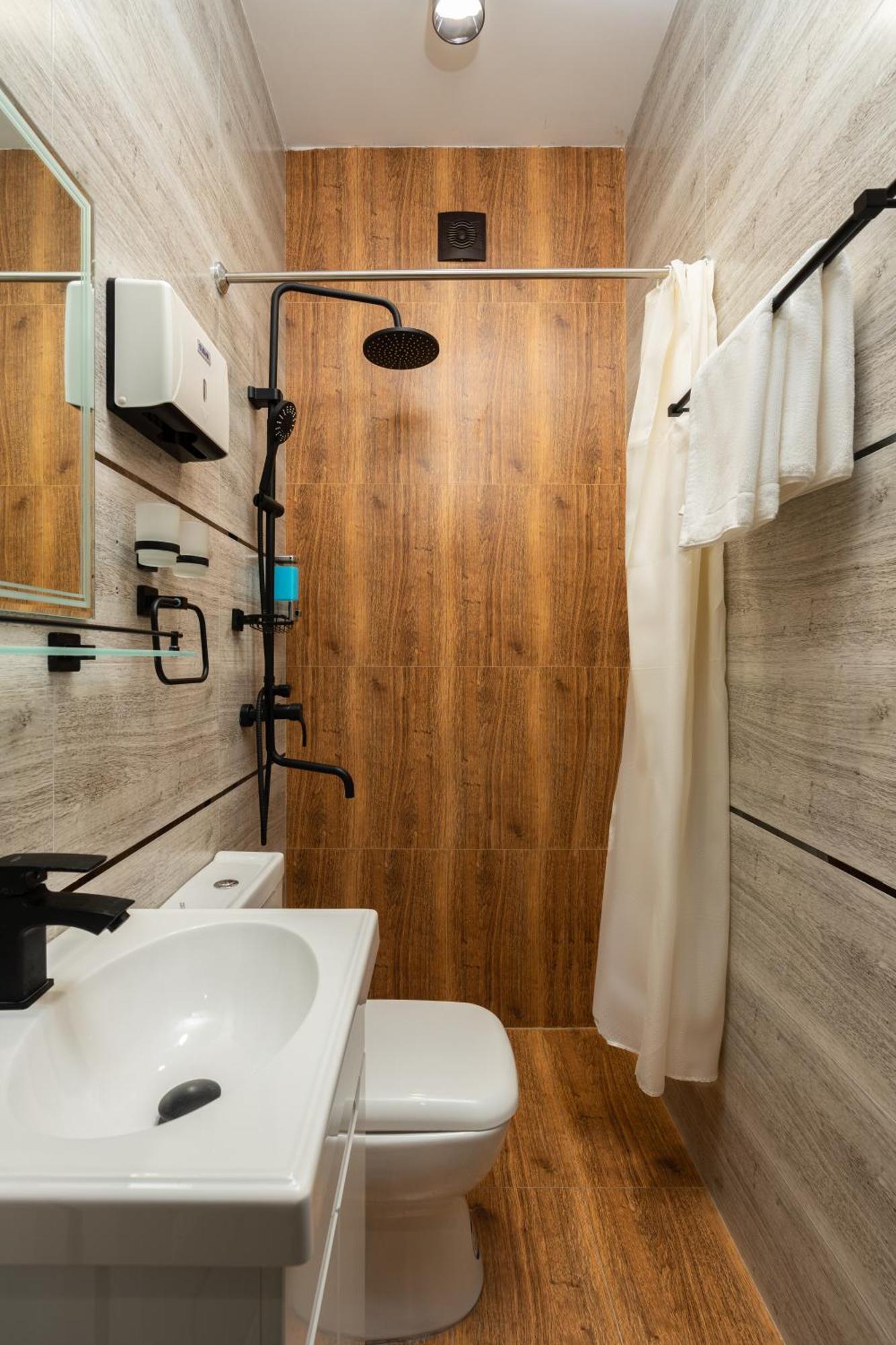 Istanbul Hotel Tashkent Luaran gambar